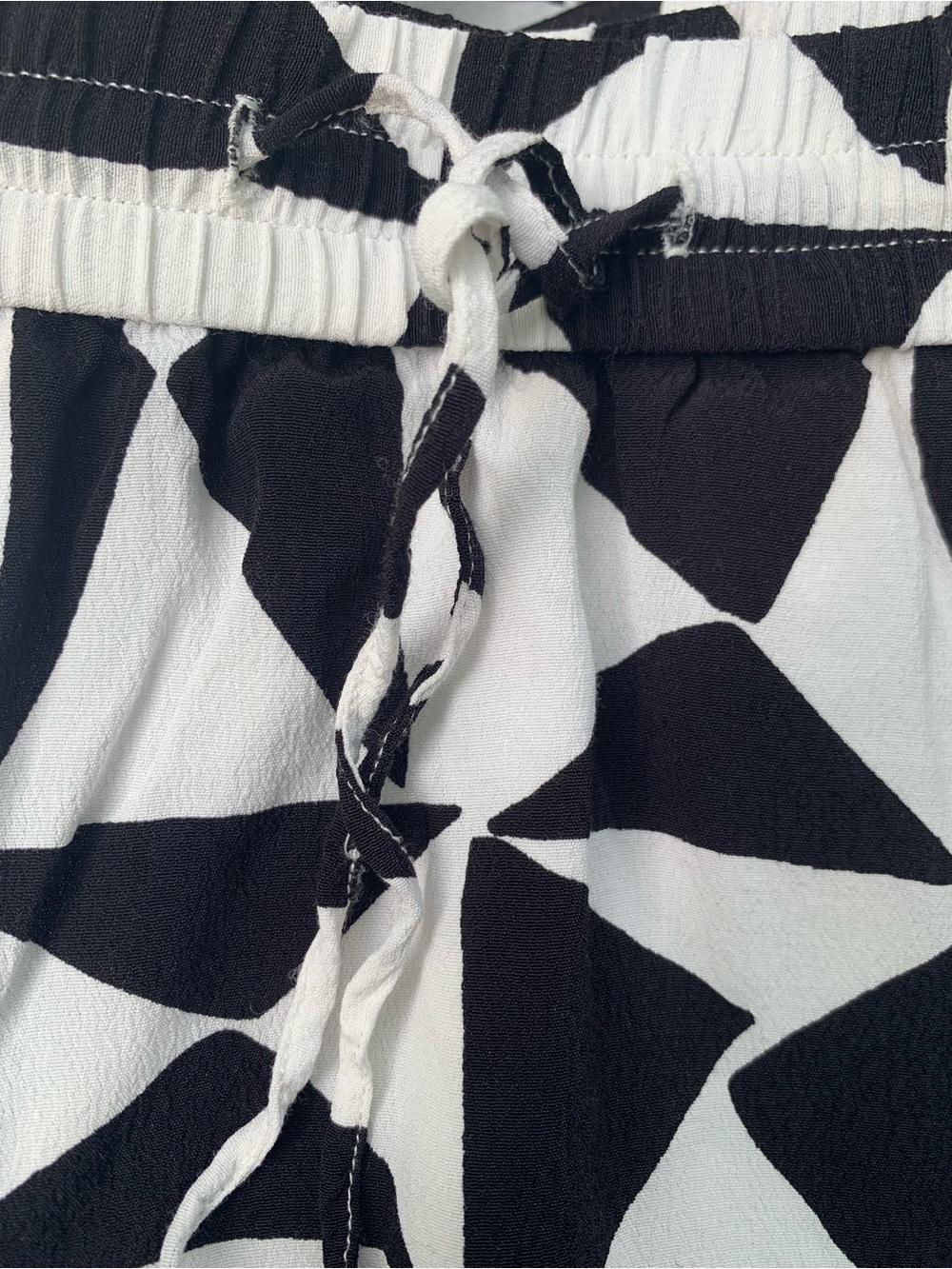 LOFT Black and White Geometric Midi Skirt - Picture 2 of 6